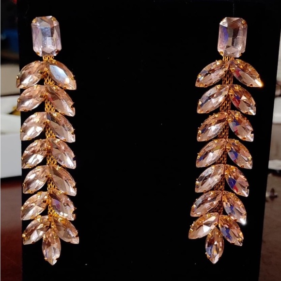 Imported jewelry from Europe. New. Similar to the one seen in last vogue edition - Picture 2 of 6